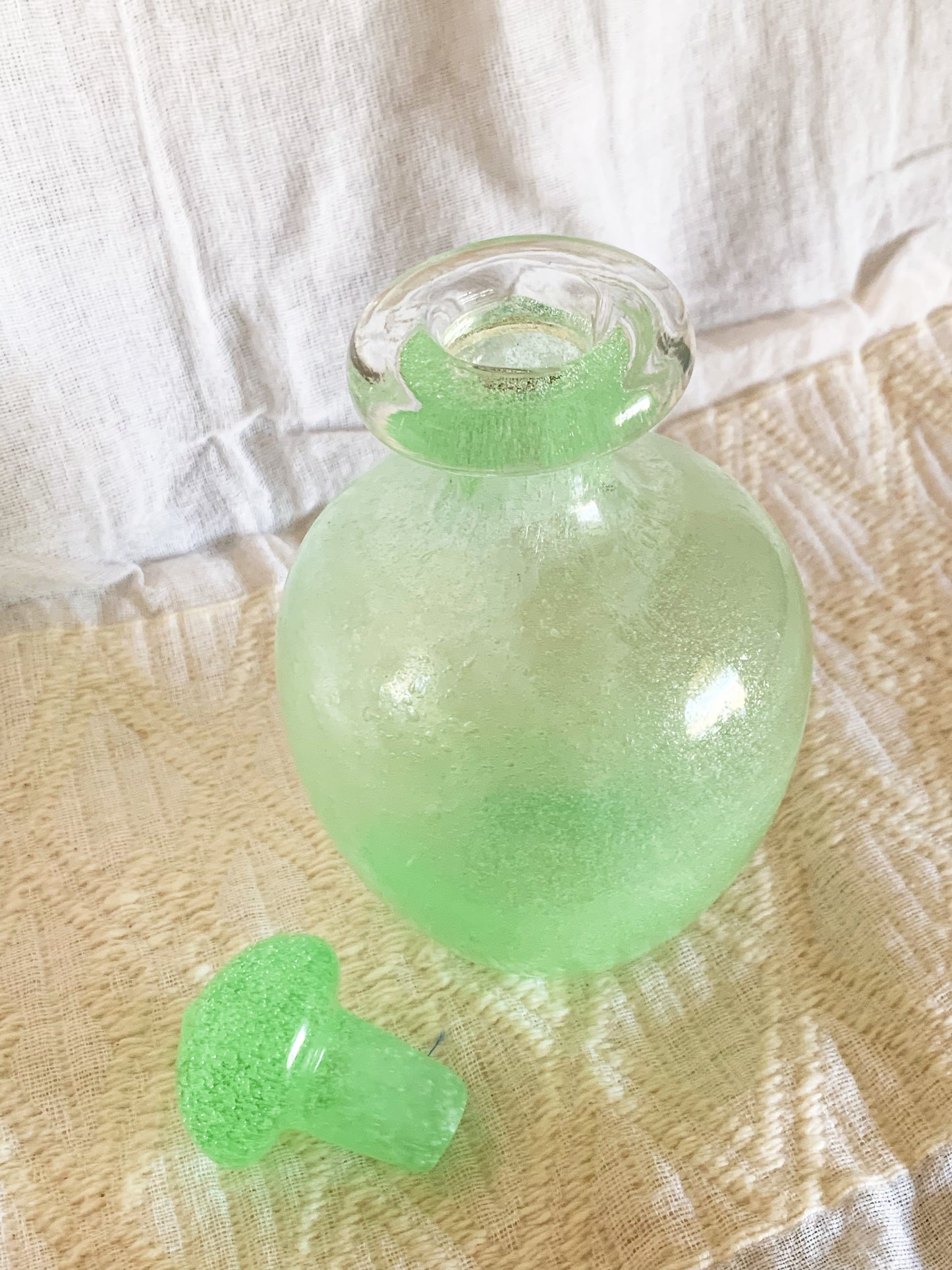 Pulegoso-style Blown glass apothecary jar with stopper